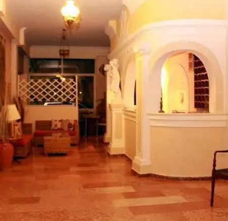 Pantheon Hall 2* Mesongí
